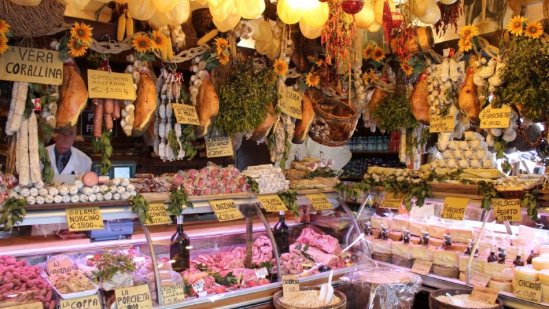 vente-ST SAUVEUR SUR TINEE-min_norcia_butchery_cold_cuts-342231